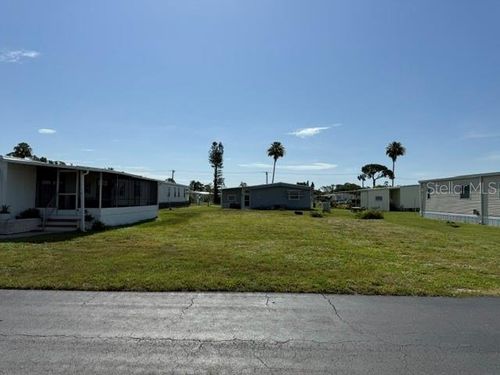 207 La Rosas, North Port, FL, 34287-2529 | Card Image