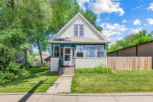 1329 1st Avenue N, Fargo, ND, 58102 | Card Image