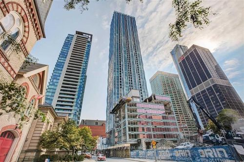 5409-1 Yorkville Ave, Toronto, ON, M4W0B1 | Card Image