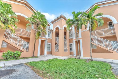 apt-108-7200 Nw 177th St, Hialeah, FL, 33015-6234 | Card Image