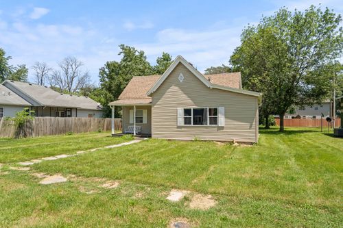 442 S Jenkins St, CENTRALIA, MO, 65240-1558 | Card Image