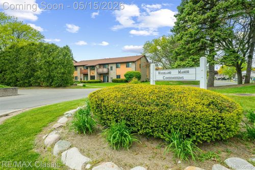 203-7362 Manor Cir, Westland, MI, 48185-2041 | Card Image
