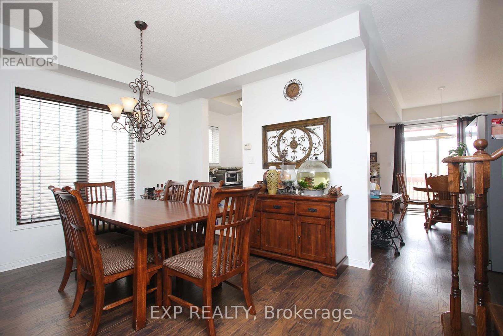 Residential in Oshawa (Pinecrest) 5