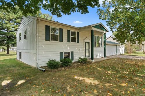 68 Sunnycrest Drive, Osceola, IN, 46561-9578 | Card Image