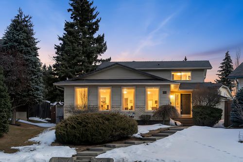 20 Woodbrook Pl Sw, Calgary, AB, T2W3Z4 | Card Image