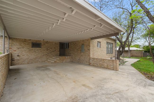208 W 5 Th St, House other with 4 bedrooms, 3 bathrooms and 4 parking in Lampasas TX | Image 19