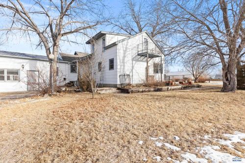 318 4th Ave, Wall, SD, 57790 | Card Image