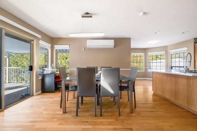 12753 261 St, House other with 5 bedrooms, 3 bathrooms and 10 parking in Maple Ridge BC | Image 10