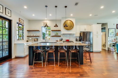 b-2004 E 16th St, Austin, TX, 78702-1314 | Card Image