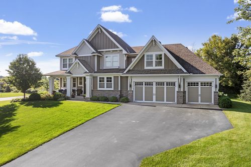 8055 Covered Bridge Rd, Prior Lake, MN, 55372-6010 | Card Image