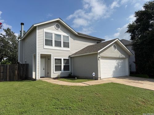 375 Stone Pt, New Braunfels, TX, 78130-2418 | Card Image