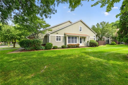 176 Montpelier Cir, Rochester, NY, 14618-5622 | Card Image