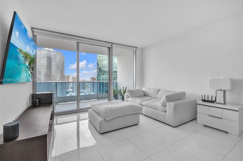 apt-4012-200 Biscayne Boulevard Way, Miami, FL, 33131-2163 | Card Image