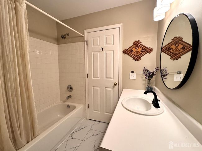2 Burr Ct, Townhouse with 3 bedrooms, 3 bathrooms and null parking in Plainsboro NJ | Image 30