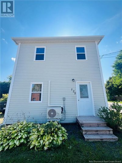 125 Dunn St, House other with 2 bedrooms, 2 bathrooms and null parking in Miramichi NB | Image 1