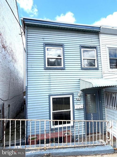 526 S 11th St, READING, PA, 19602-2002 | Card Image