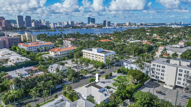 1010 - 311 Cocoanut Row, Condo with 3 bedrooms, 2 bathrooms and null parking in Palm Beach FL | Image 29