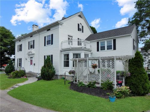 30 Elm Street, Westerly, RI, 02891 | Card Image