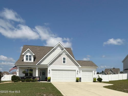 141 Sandy Springs Rd, Aberdeen, NC, 28315-3785 | Card Image