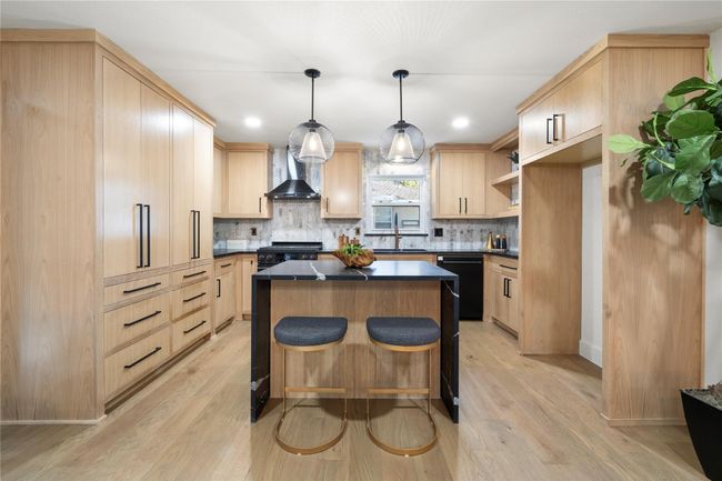 6746 Braeburn Dr, House other with 3 bedrooms, 2 bathrooms and null parking in Dallas TX | Image 14