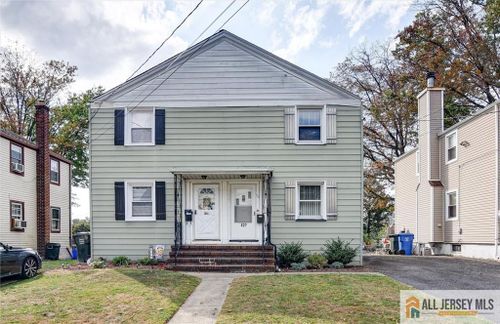 427 Crows Mill Rd, Fords, NJ, 08863-2222 | Card Image
