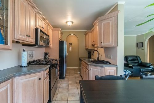 288-288 Regency Park Dr, Agawam, MA, 01001-2270 | Card Image