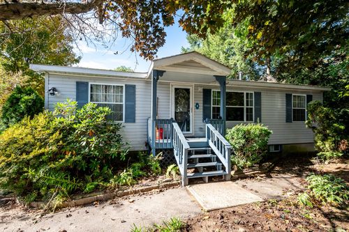 16 Lilac Ln, Belmont, NH, 03220 | Card Image