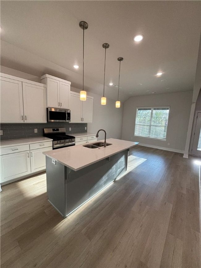 3812 Sw Pinecrest Dr, House other with 4 bedrooms, 3 bathrooms and null parking in Bentonville AR | Image 8