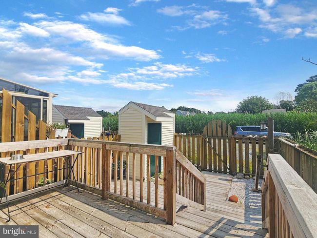 7207 Bunting Rd, Townhouse with 2 bedrooms, 3 bathrooms and null parking in CHINCOTEAGUE ISLAND VA | Image 8