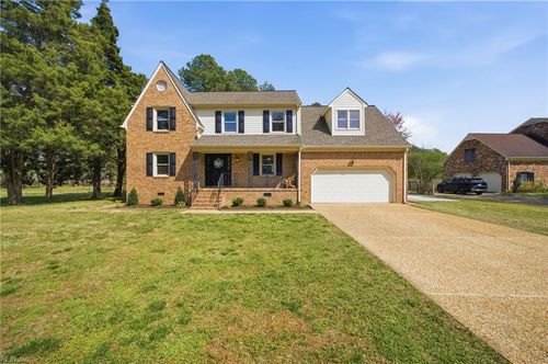 15 Windy Point Dr, Poquoson, VA, 23662-2131 | Card Image