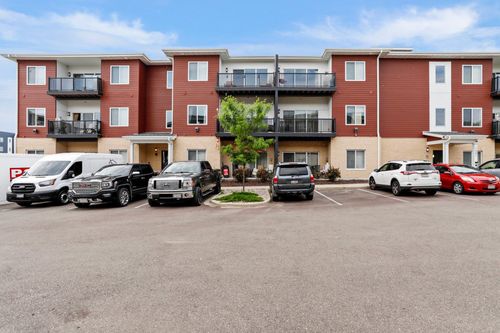 205-1501 N Windsor Avenue, COTTAGE GROVE, WI, 53527 | Card Image