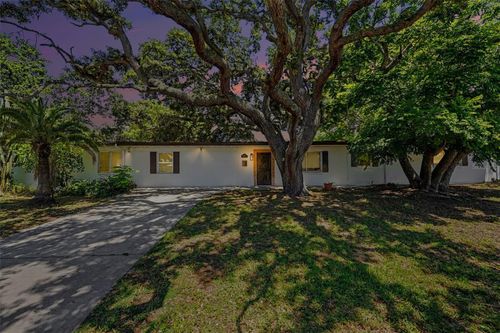 217 Garden Cir, BELLEAIR, FL, 33756-1684 | Card Image