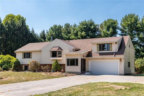 4863 Horseman Dr, Fairborn, OH, 45324-9750 | Card Image