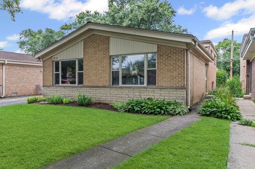 619 Leamington Ave, Wilmette, IL, 60091-2057 | Card Image