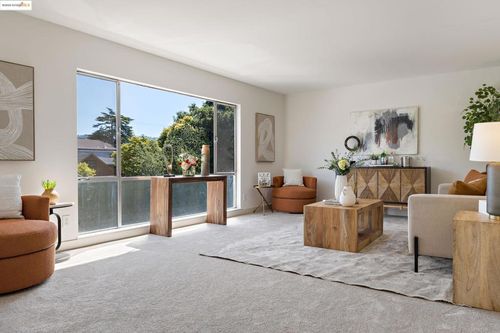 apt-206-3877 Howe St, Oakland, CA, 94611-5340 | Card Image