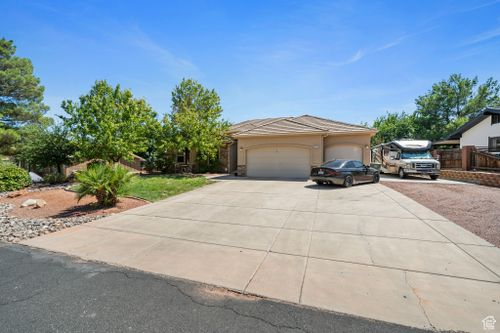 1207 W Escalante Dr, St George, UT, 84790 | Card Image