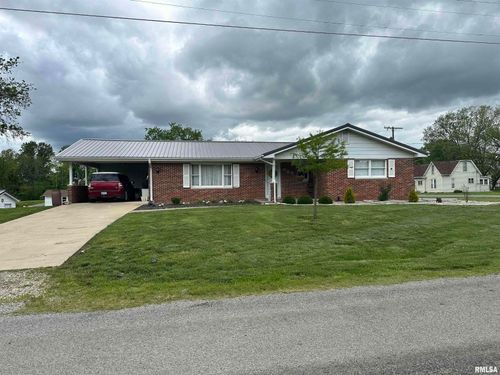 803 S East St, Pinckneyville, IL, 62274-1704 | Card Image