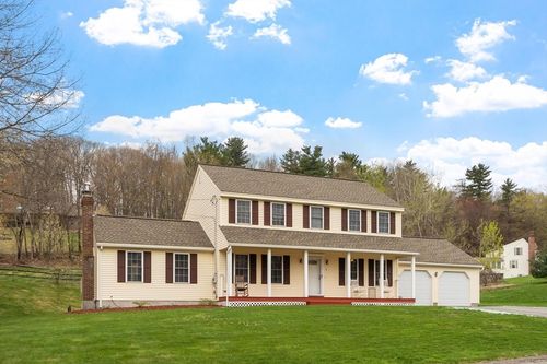 8 Biscuit Hill Dr, Leominster, MA, 01453-3967 | Card Image