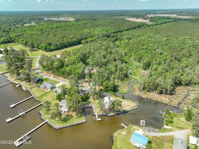 966 W Island View Rd, House other with 3 bedrooms, 2 bathrooms and null parking in Bath NC | Image 13