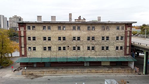 222 N Water St, Rockford, IL, 61107-3962 | Card Image