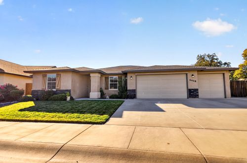 6428 Beretta Lane, Redding, CA, 96001 | Card Image