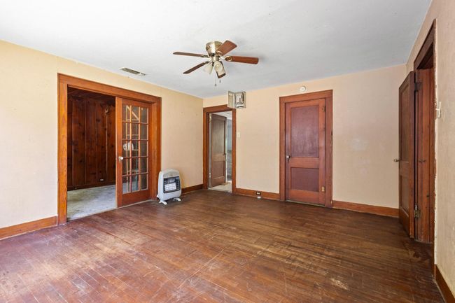 800 N Woods St, House other with 2 bedrooms, 1 bathrooms and null parking in Sherman TX | Image 27