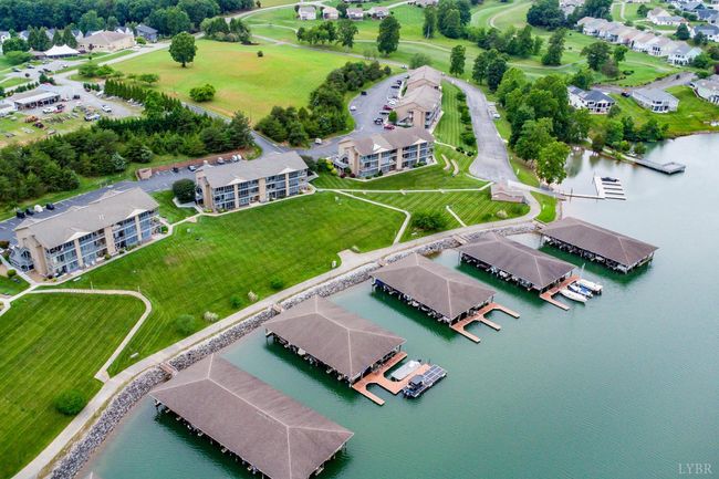 UNIT-5 - 1103 Mariners Way, Condo with 2 bedrooms, 2 bathrooms and null parking in Huddleston VA | Image 36