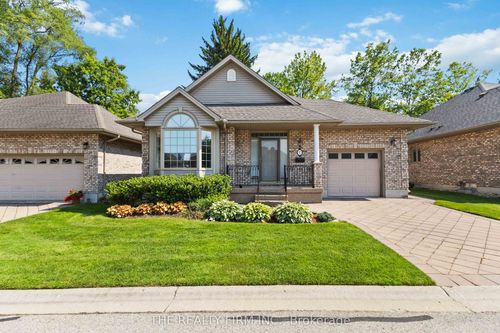 7-665 Commissioners Rd W, London, ON, N6K4Y2 | Card Image
