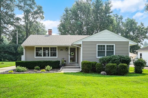 5633 Virginia Ave, Clarendon Hills, IL, 60514-1516 | Card Image