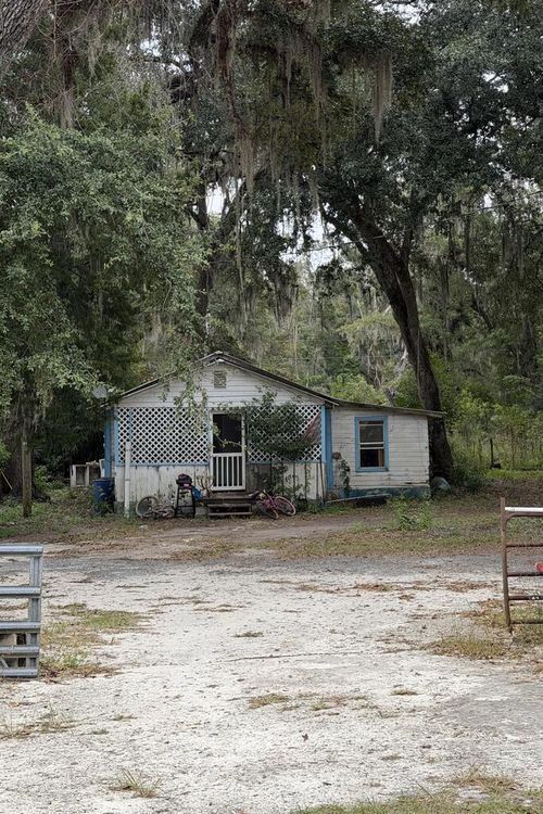1105 Sw 10th St, Cross City, FL, 32628-3521 | Card Image