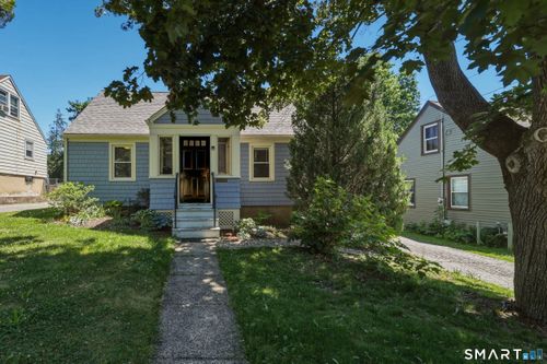 142 Clay St, Thomaston, CT, 06787-1413 | Card Image