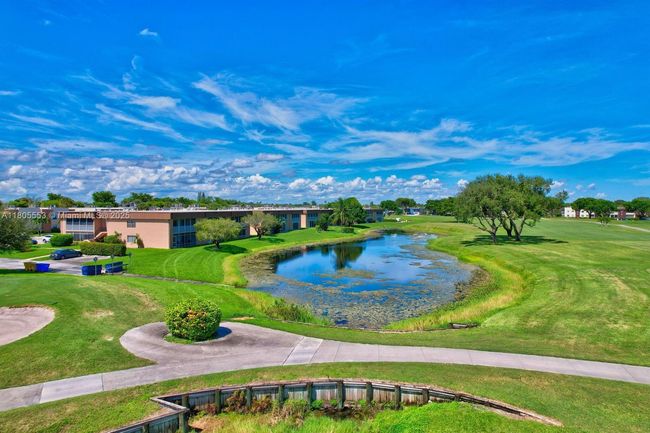 446 - 446 Flanders J, Condo with 2 bedrooms, 2 bathrooms and null parking in Delray Beach FL | Image 23