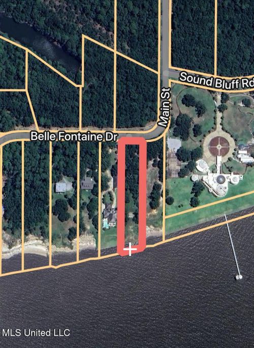 5705 Belle Fontaine Dr, Ocean Springs, MS, 39564-7985 | Card Image