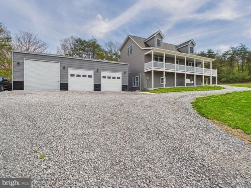 996 Hallows Way, Gerrardstown, WV, 25420-4382 | Card Image